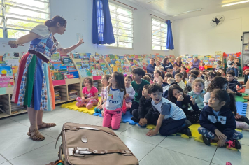 Projeto “Maleta de Histórias: Mitos e Lendas do Mundo” encantam alunos da EMEIF “Valter Aliberti Júnior”