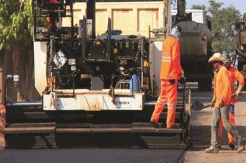 Secretaria de Obras realiza pavimentação