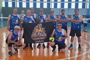 Voleibol Adaptado 60+ Masculino de Itapetininga é vice-campeão da Série Ouro da Liga de Voleibol de Sorocaba e Região