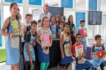 Alunos Leitura Mania participam de seminário internacional