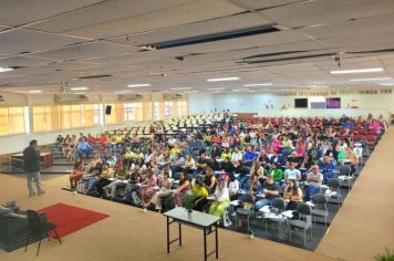 Secretaria de Educação promove palestra sobre Educação Antirracista