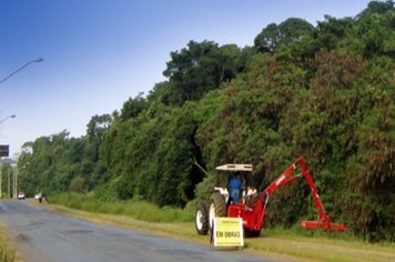 Realização de serviços  em ritmo acelerado