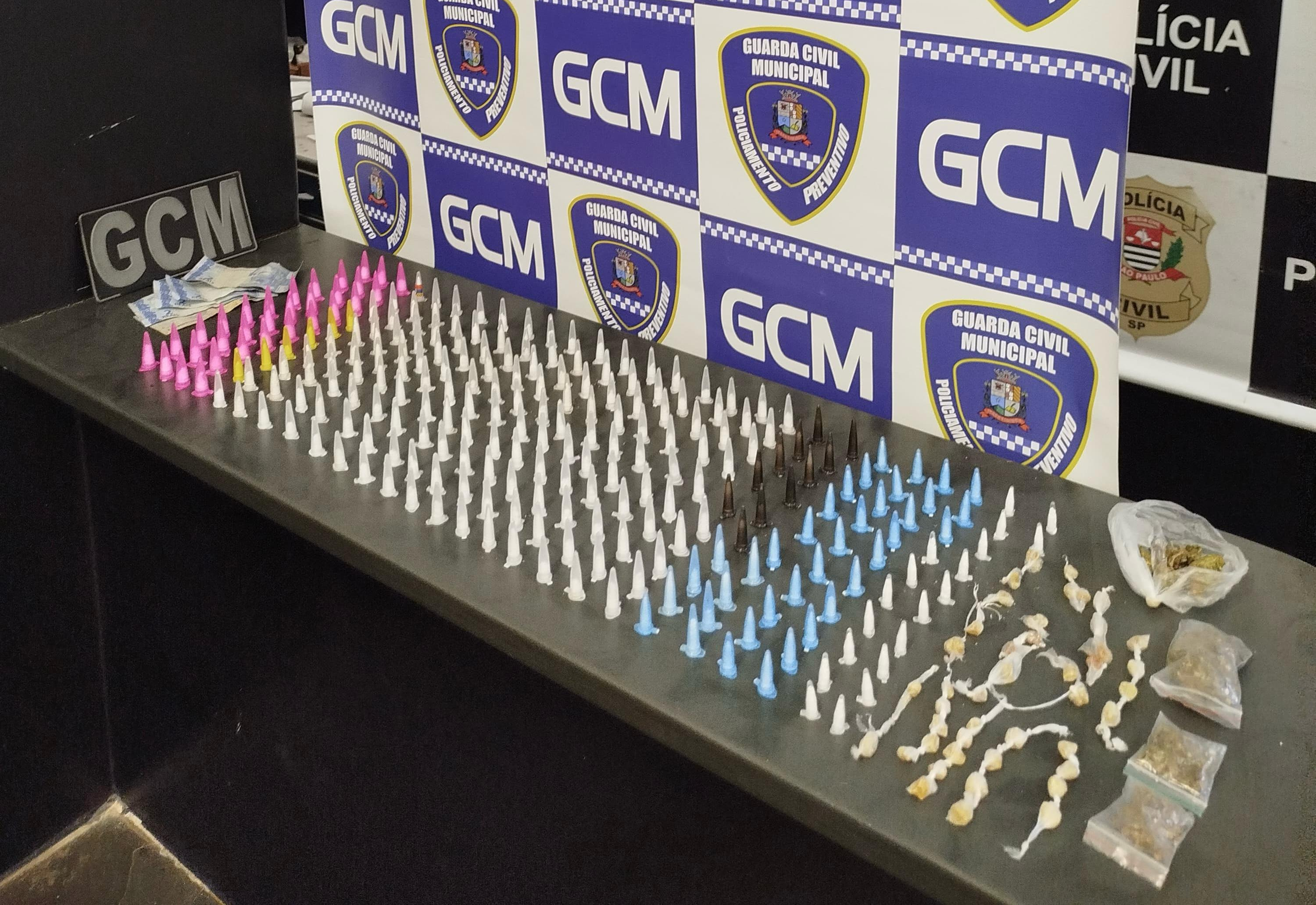 Guarda Municipal de Itapetininga apreende mais de 330 porções de drogas durante patrulhamento