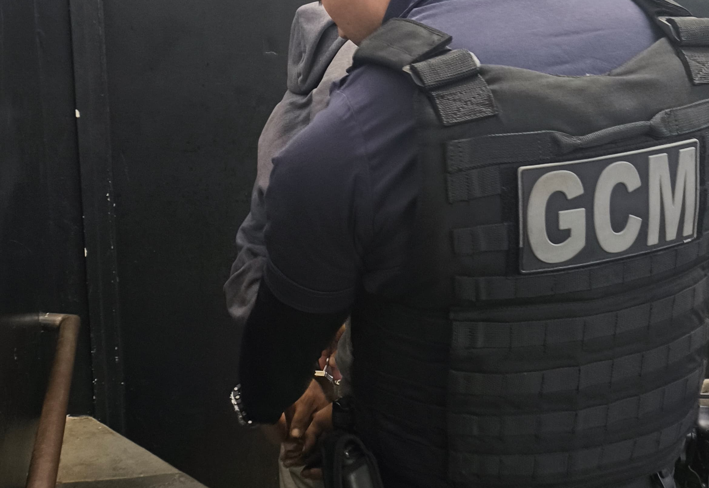 Guarda Municipal de Itapetininga prende homem com mandado de prisão em aberto na vila Hungria