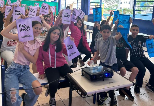 Secretaria do Meio Ambiente de Itapetininga faz palestra em escola municipal sobre lixo eletrônico e descarte correto