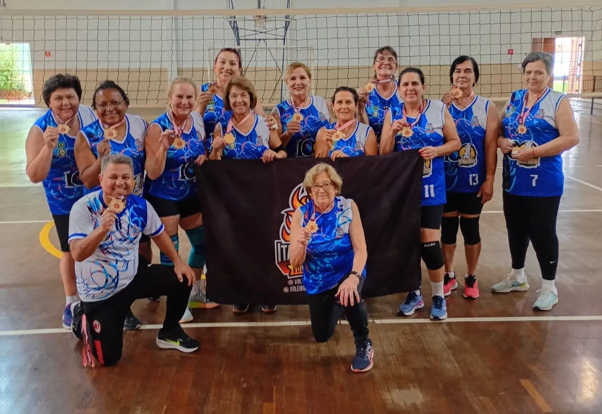 Equipe do Voleibol Adaptado Feminino 50+ de Itapetininga é Campeã Invicta pela Liga de Sorocaba e Região Série Ouro