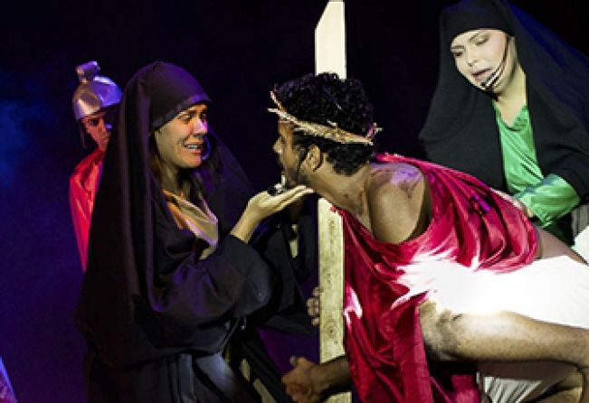 Encenação da Paixão de Cristo é um sucesso