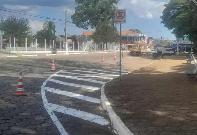Praça da Aparecida, em Itapetininga, tem sinalização revitalizada