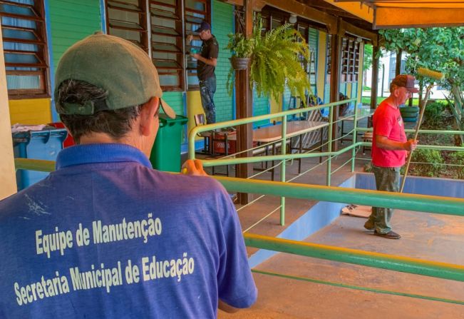Prefeitura de Itapetininga faz serviço de manutenção nas escolas municipais para volta às aulas 