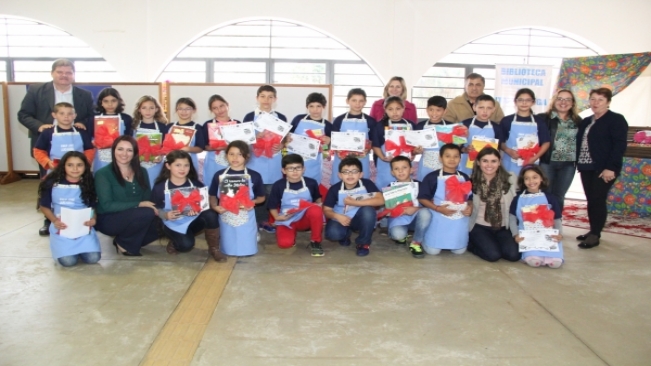 Leitura Mania realiza Formatura de alunos da Varginha