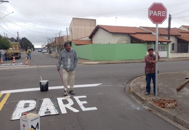 Prefeitura de Itapetininga conclui sinalização viária na Vila Carolina