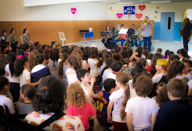 Parceria entre as secretarias da Educação e da Cultura lança “Projeto Banda na Escola”