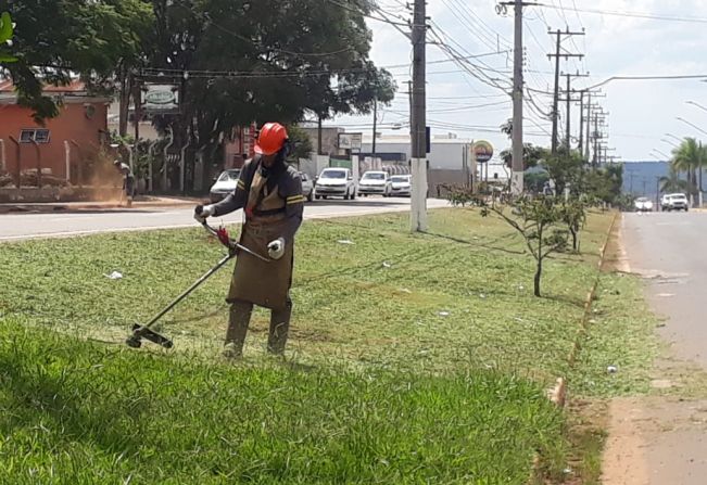 Programa “Itapê + Limpa” segue com serviços nos bairros 