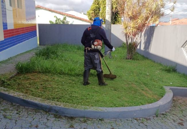 Serviços de manutenção e zeladoria são realizados constantemente em Itapetininga